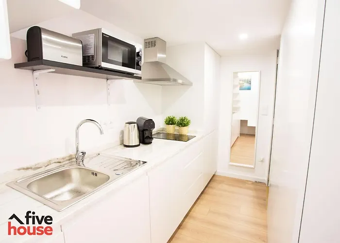 Five House 14a Holiday home *