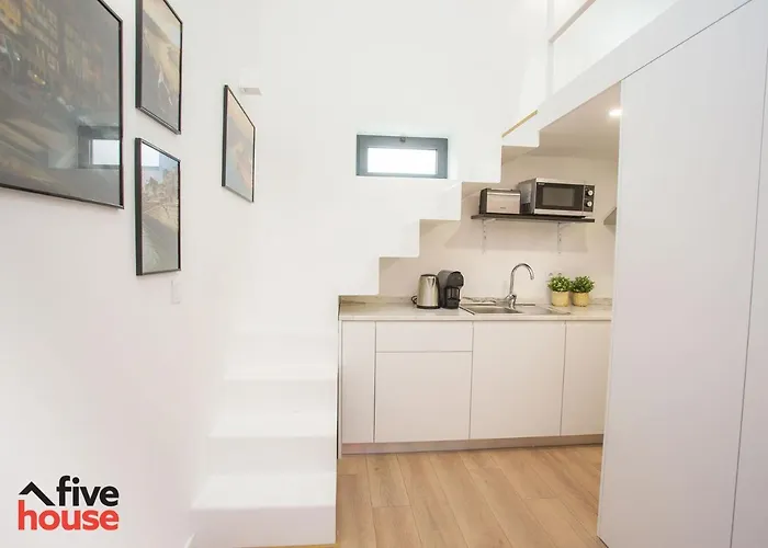 Five House 14a Дом отдыха *